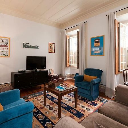 2 Bedroom Apartment With Patio Next To Avenida Da Liberdade Lisboa Exterior foto