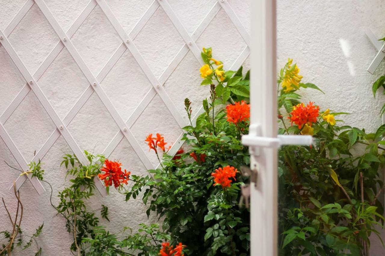 2 Bedroom Apartment With Patio Next To Avenida Da Liberdade Lisboa Exterior foto